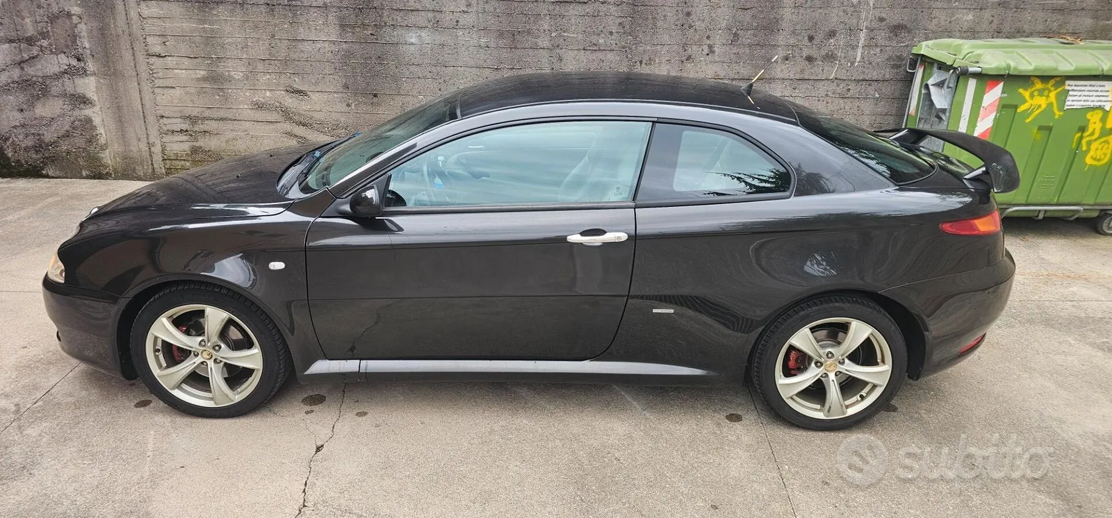 Alfa Romeo Gt 2005 photo 2