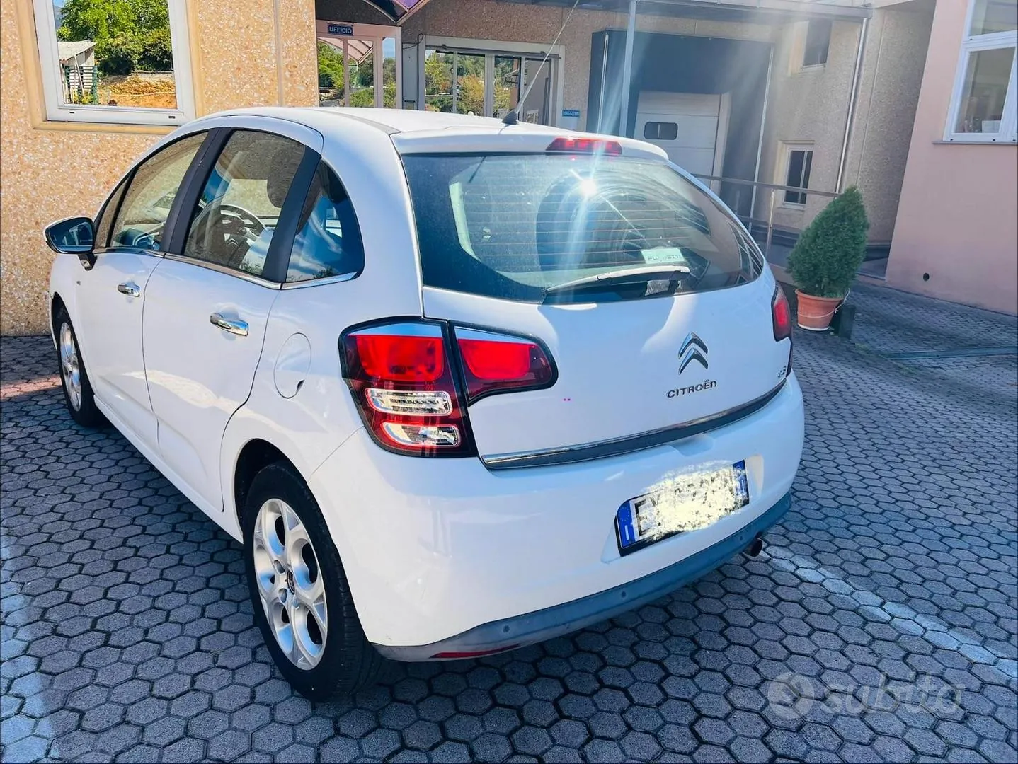 Citroen C3 2015 photo 2