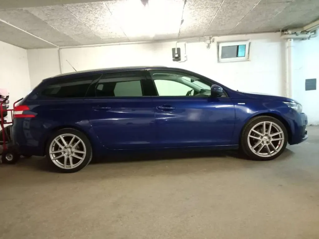 Peugeot 308 2019 photo 2