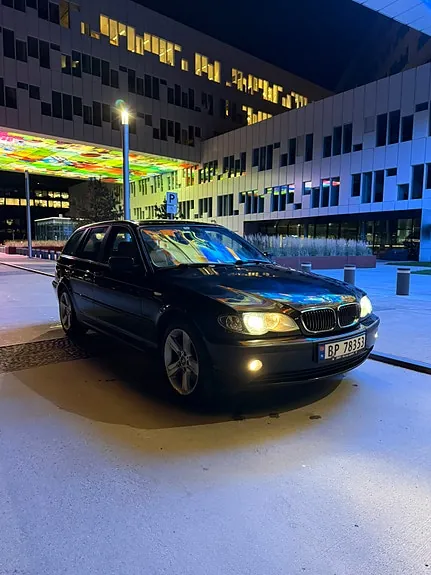 BMW 325Xi 2003 photo 3