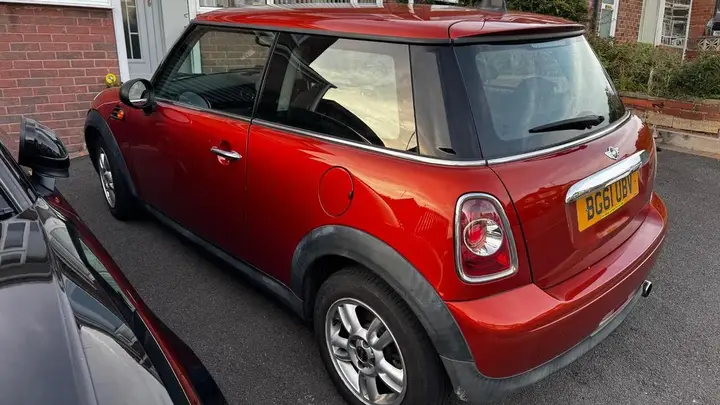 Mini One 2011 photo 3