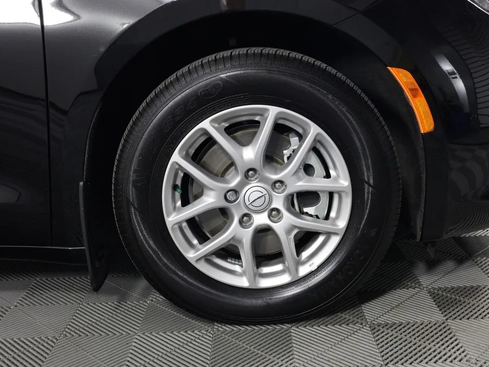 Chrysler Grand Caravan 2025 photo 4