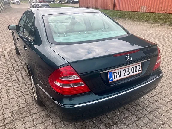 Mercedes-Benz E320 2002 photo 3