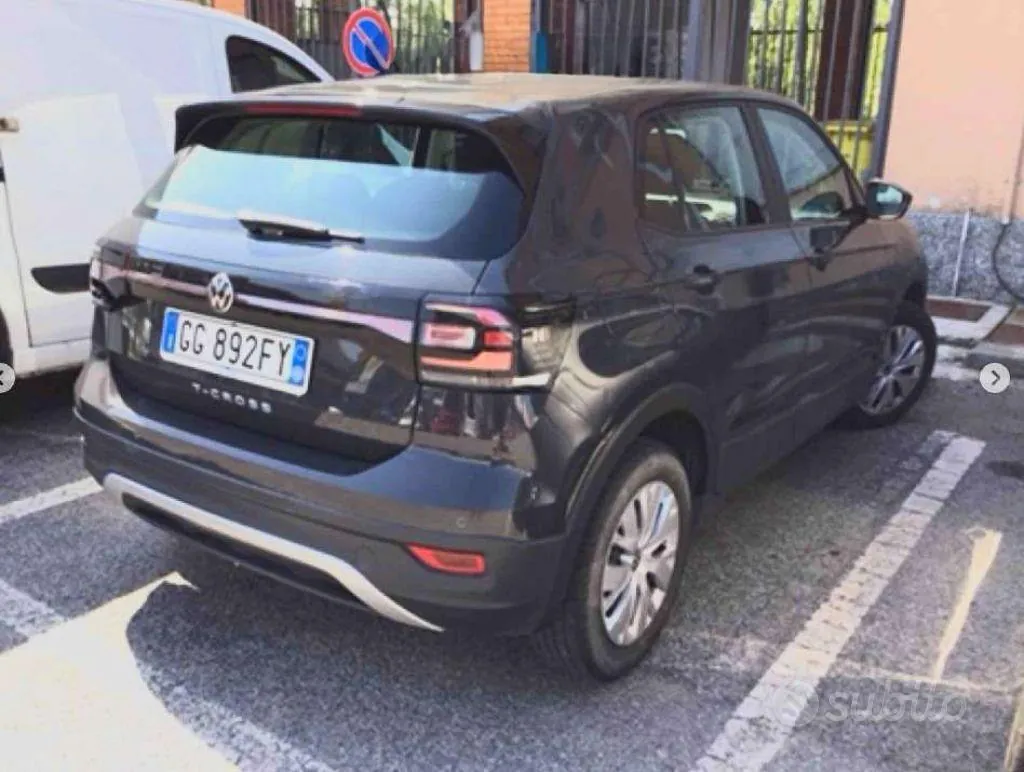 Volkswagen T-Cross 2021 photo 2