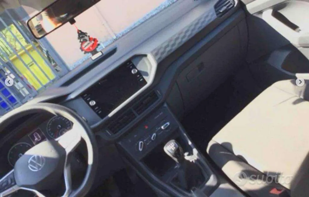 Volkswagen T-Cross 2021 photo 3