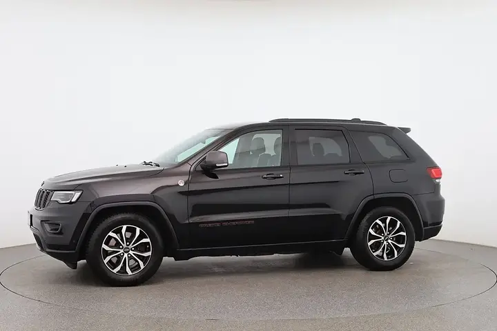 Jeep Grand Cherokee 2019 photo 2