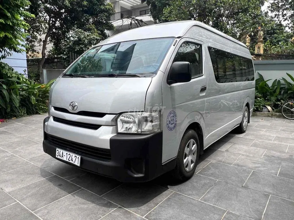 Toyota Hiace 2016 photo 4
