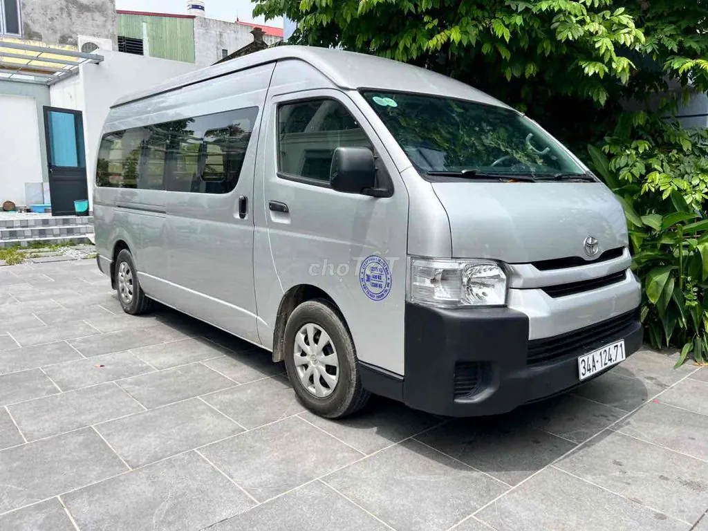 Toyota Hiace 2016 photo 3