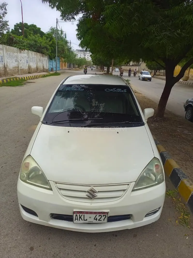 Suzuki Liana