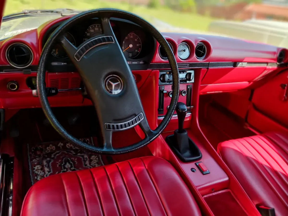 Mercedes-Benz 350 Sl 1971 photo 2