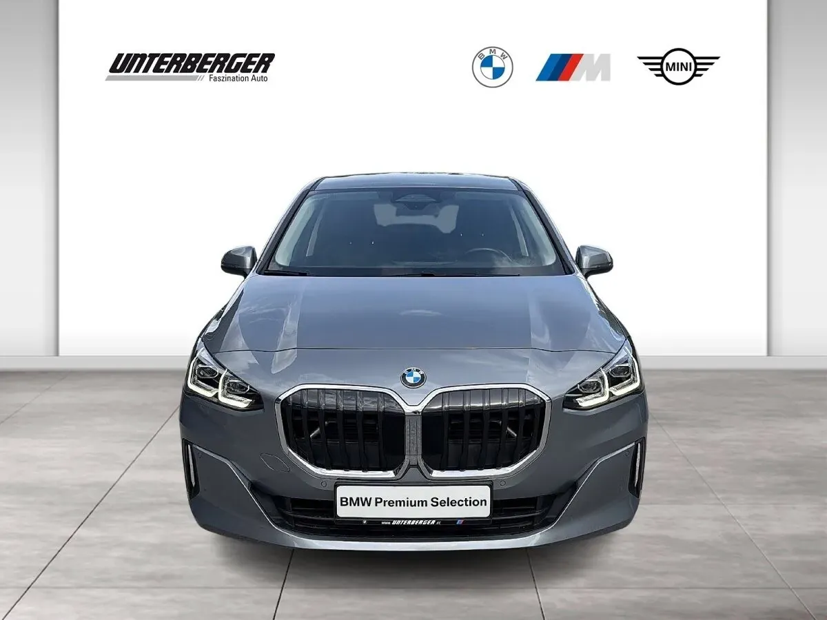 BMW 2 Series 2024 photo 2