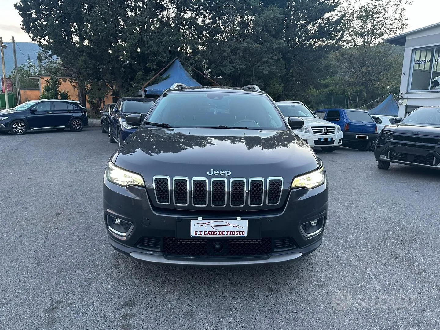Jeep Cherokee 2019 photo 2