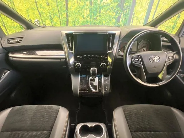 Toyota Alphard 2020 photo 2