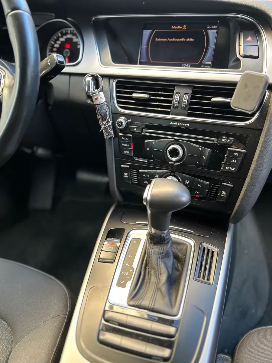 Audi A5 2012 photo 3