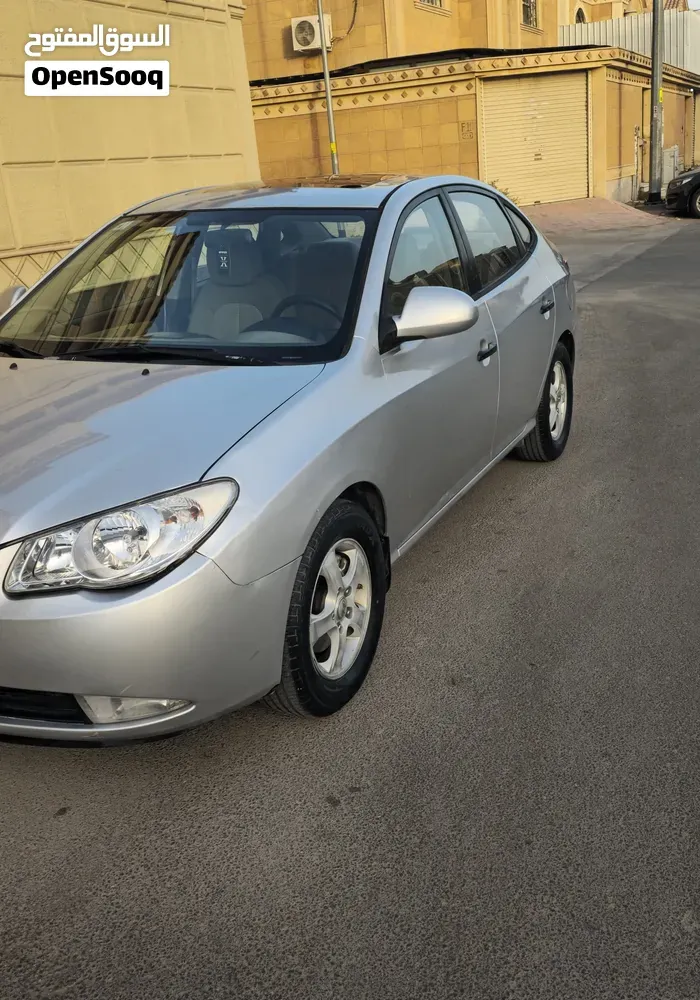Hyundai Elantra 2010 photo 2