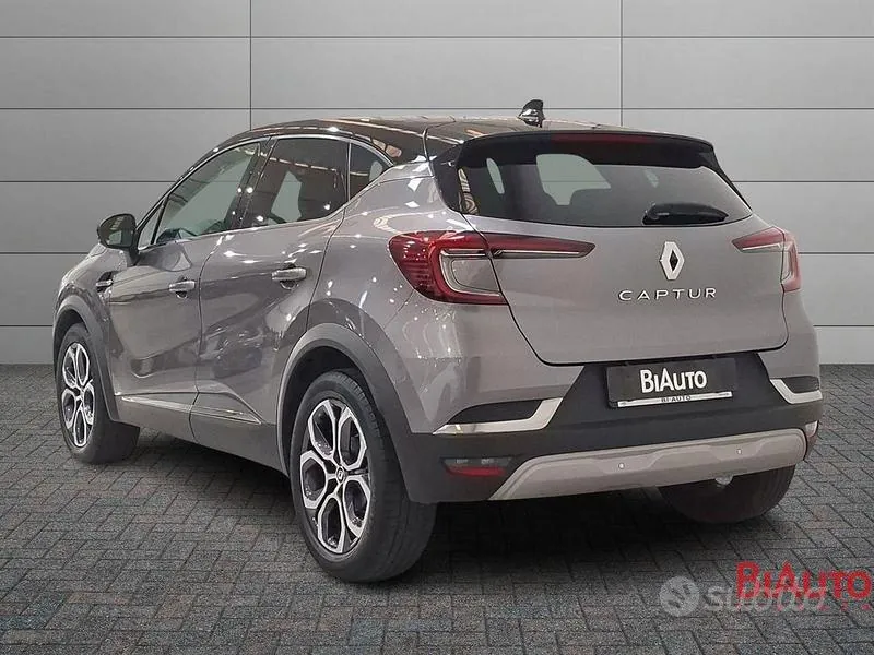 Renault Captur 2023 photo 4