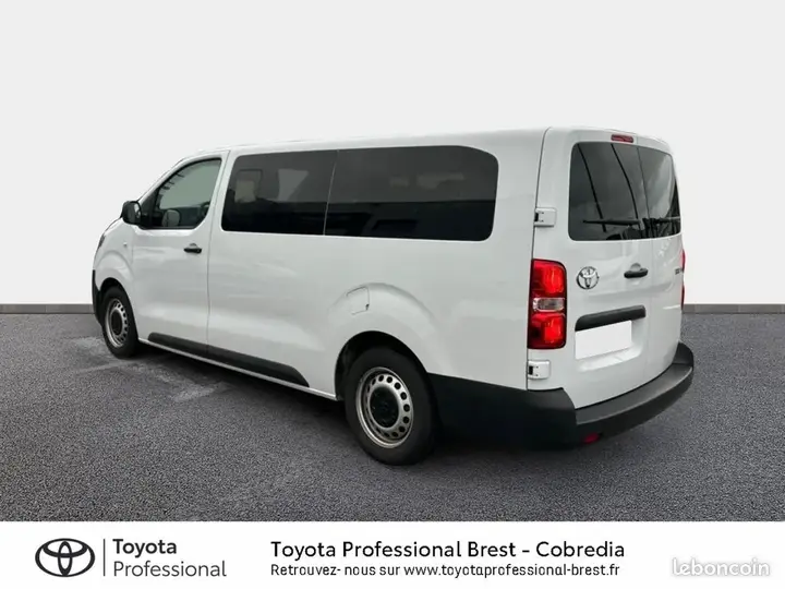 Toyota Proace Combi 2025 photo 2