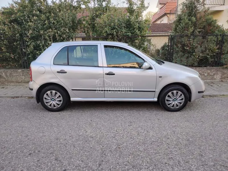 Skoda Fabia 2001 photo 2