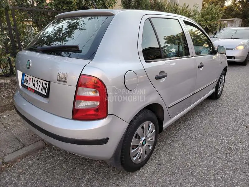 Skoda Fabia 2001 photo 3