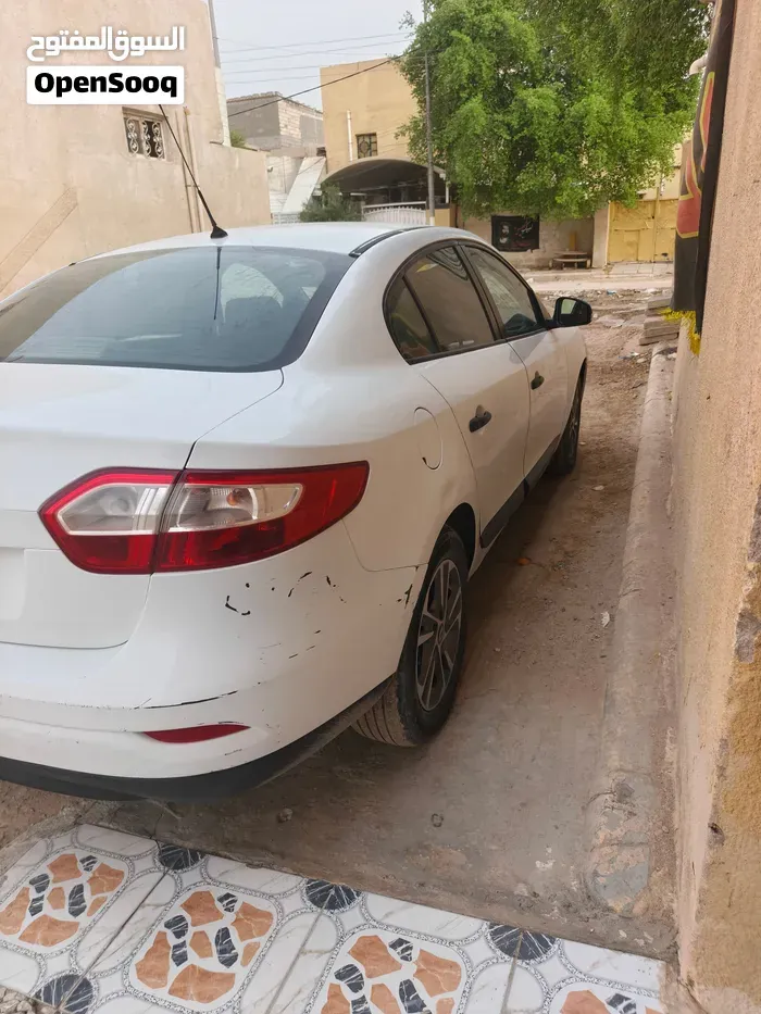 Renault Fluence 2012 photo 2