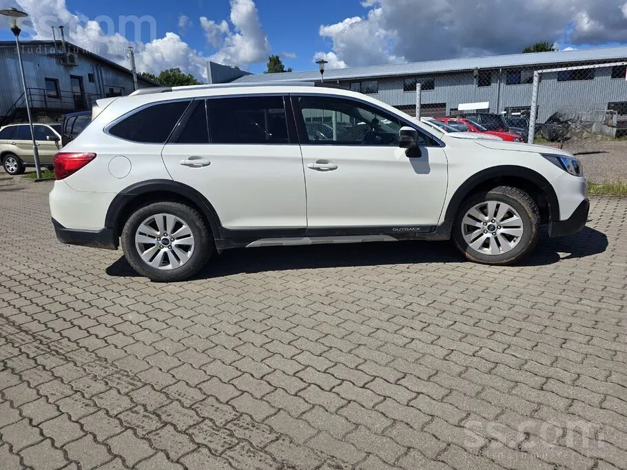 Subaru Legacy 2016 photo 3