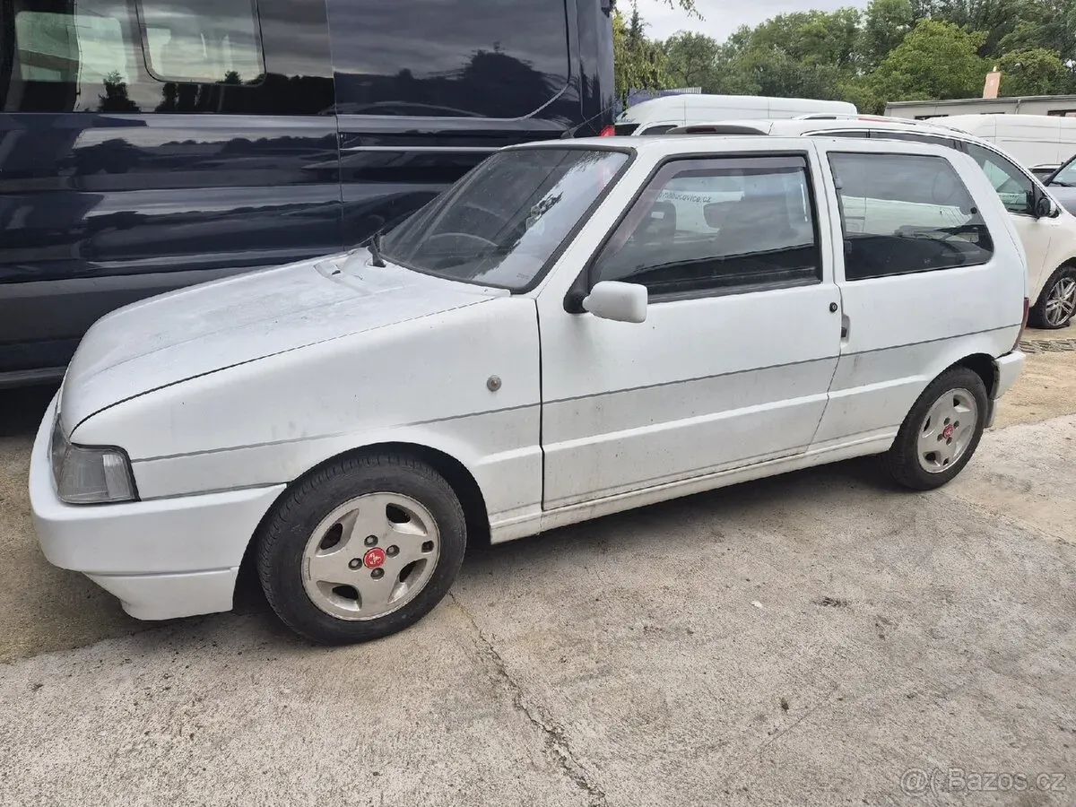 Fiat Uno 1992 photo 2