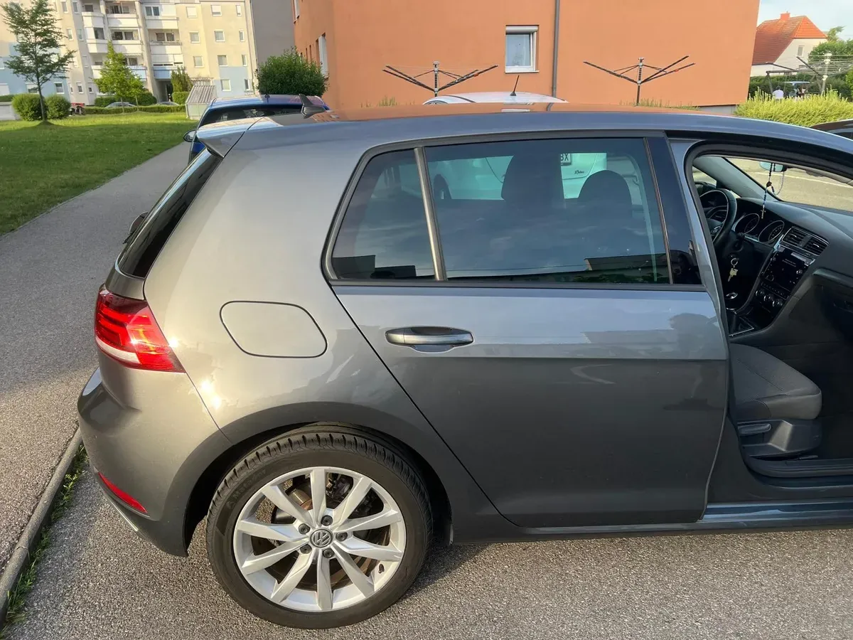 Volkswagen Golf 2017 photo 2
