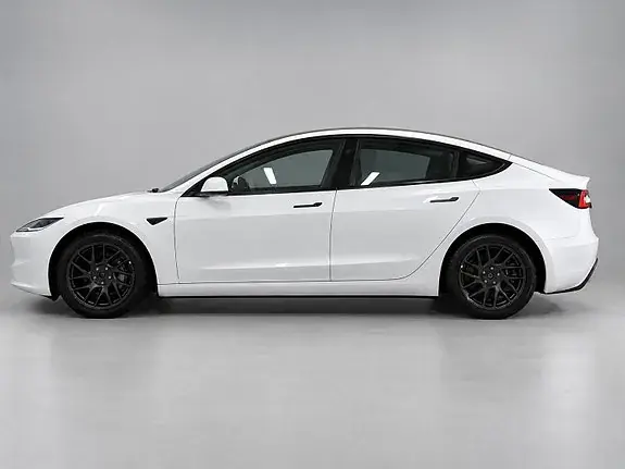 Tesla Model 3 2024 photo 4