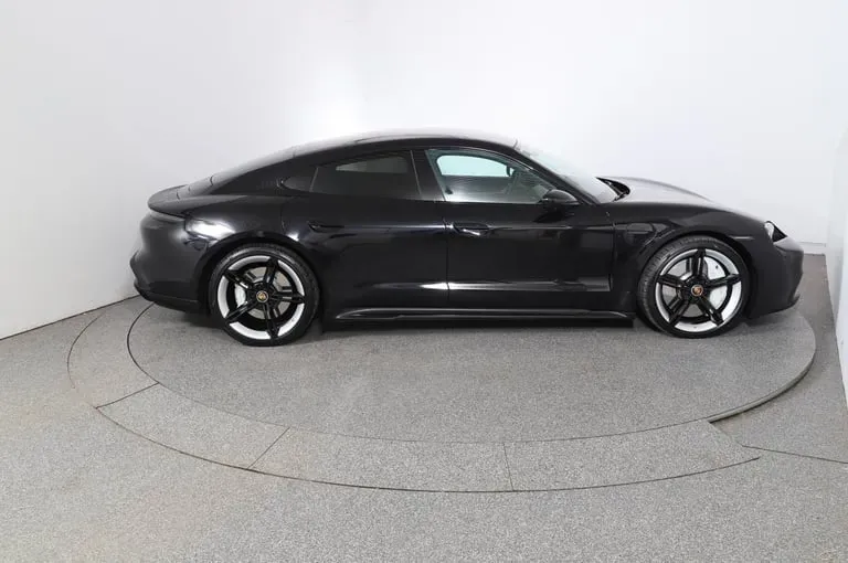 Porsche Taycan 2020 photo 3