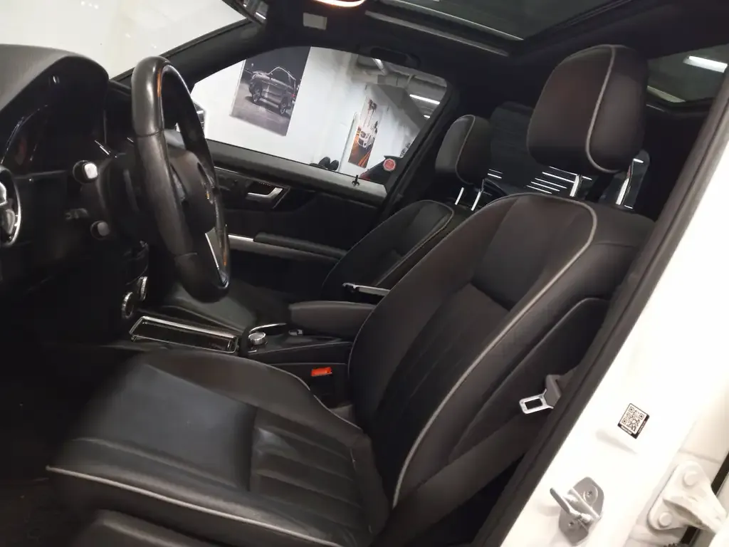 Mercedes-Benz Glk Class 2015 photo 2