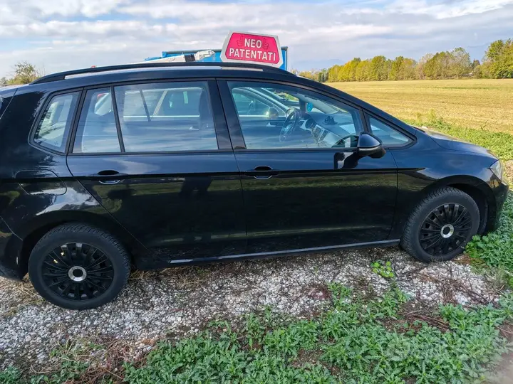 Volkswagen Golf Sportsvan 2015 photo 2