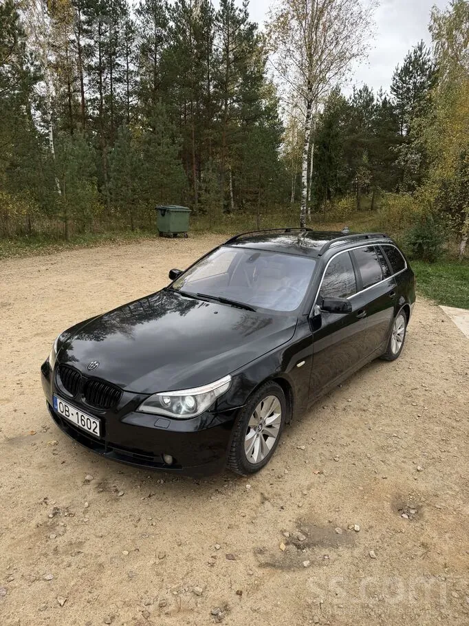 BMW 530 2004 photo 2