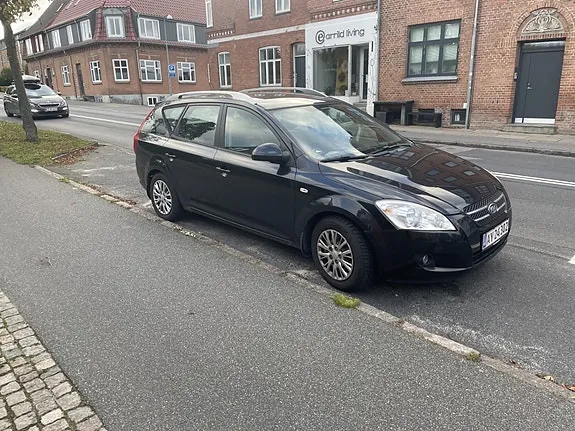 Kia Ceed 2007 photo 2