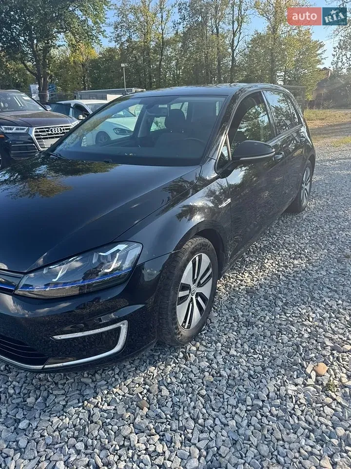 Volkswagen E-Golf 2015 photo 3