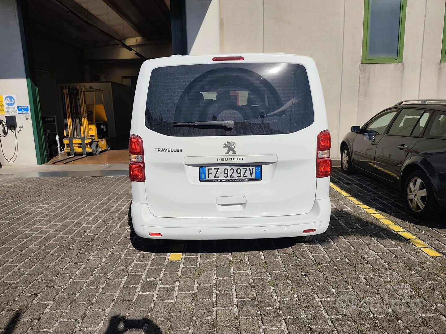 Peugeot Traveller 2020 photo 3