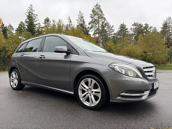 Mercedes-Benz B180