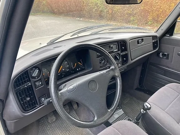 Saab 900 1992 photo 5