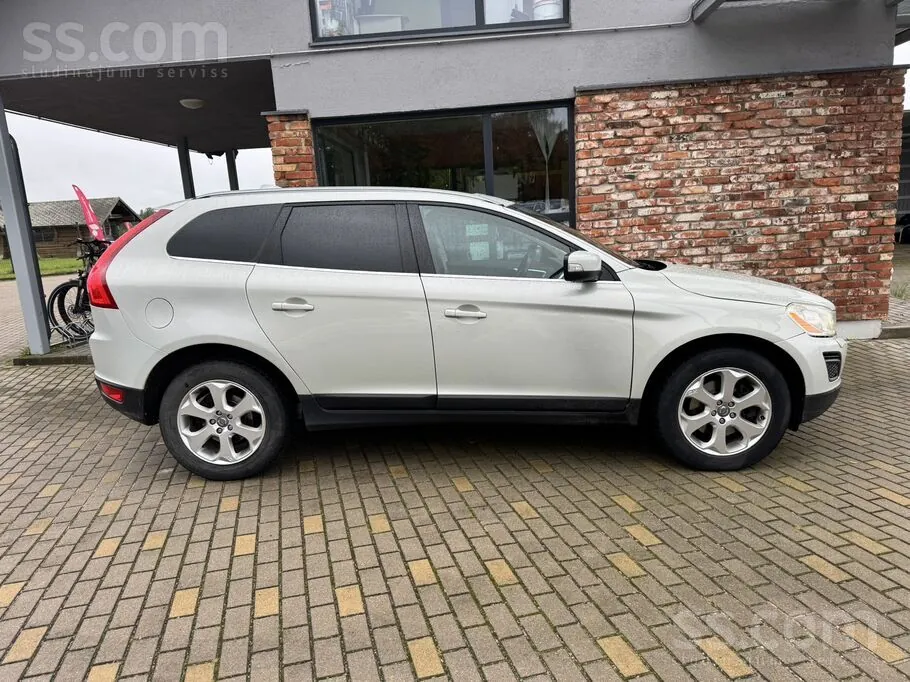 Volvo Xc 60 2011 photo 2