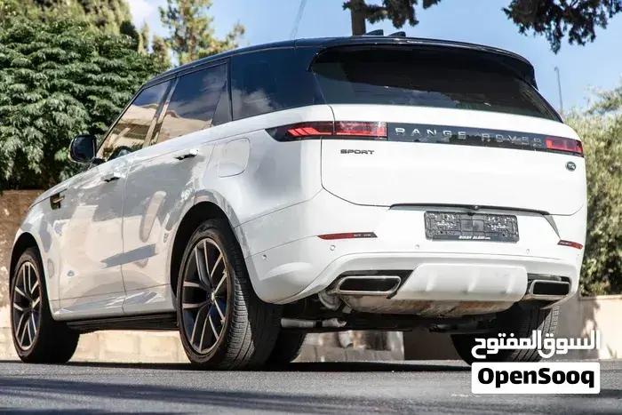 Land Rover Range Rover Sport 2023 photo 3