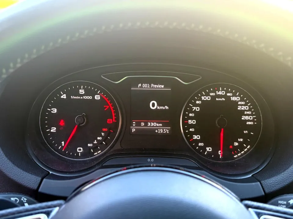 Audi A3 2015 photo 3