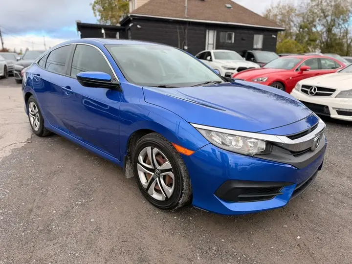 Honda Civic 2018 photo 3