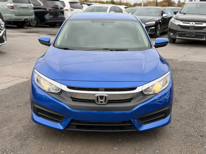 Honda Civic 2018 photo 2