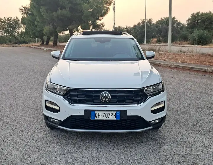 Volkswagen T-Roc 2021 photo 2