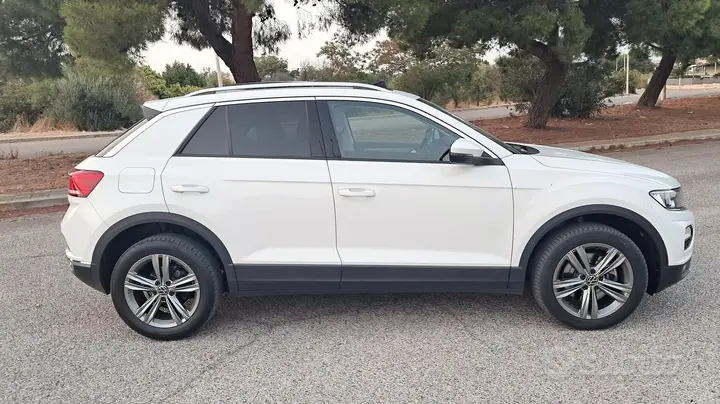 Volkswagen T-Roc 2021 photo 4
