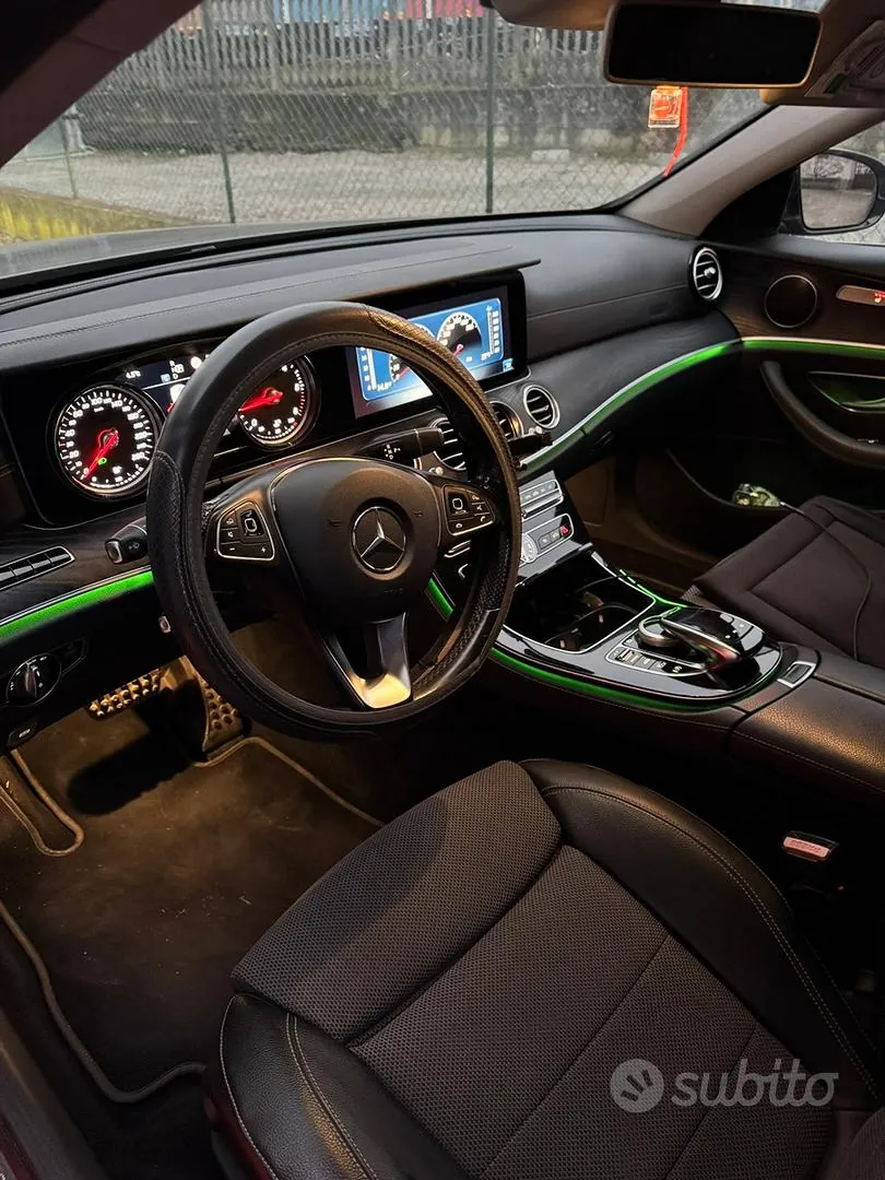Mercedes-Benz E-Class 2017 photo 4