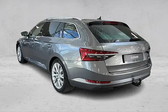 Skoda Superb 2023 photo 3