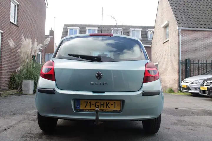 Renault Clio 2008 photo 5