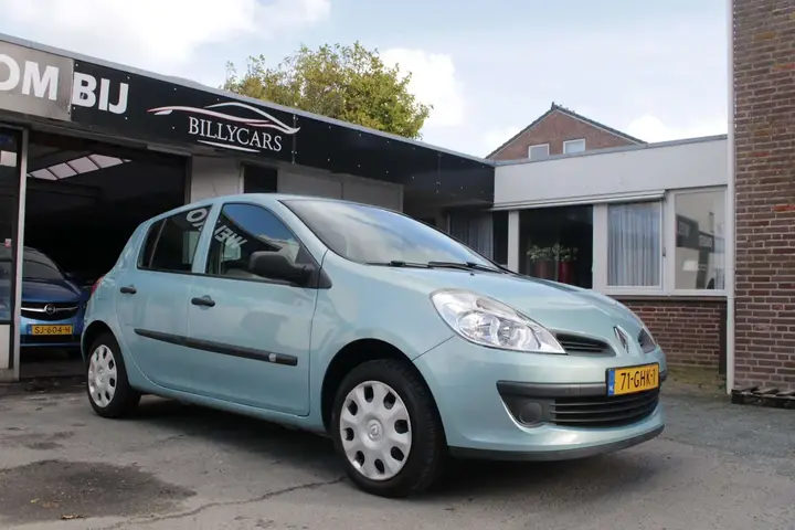 Renault Clio 2008 photo 3