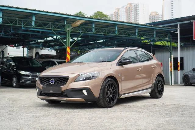 Volvo V40