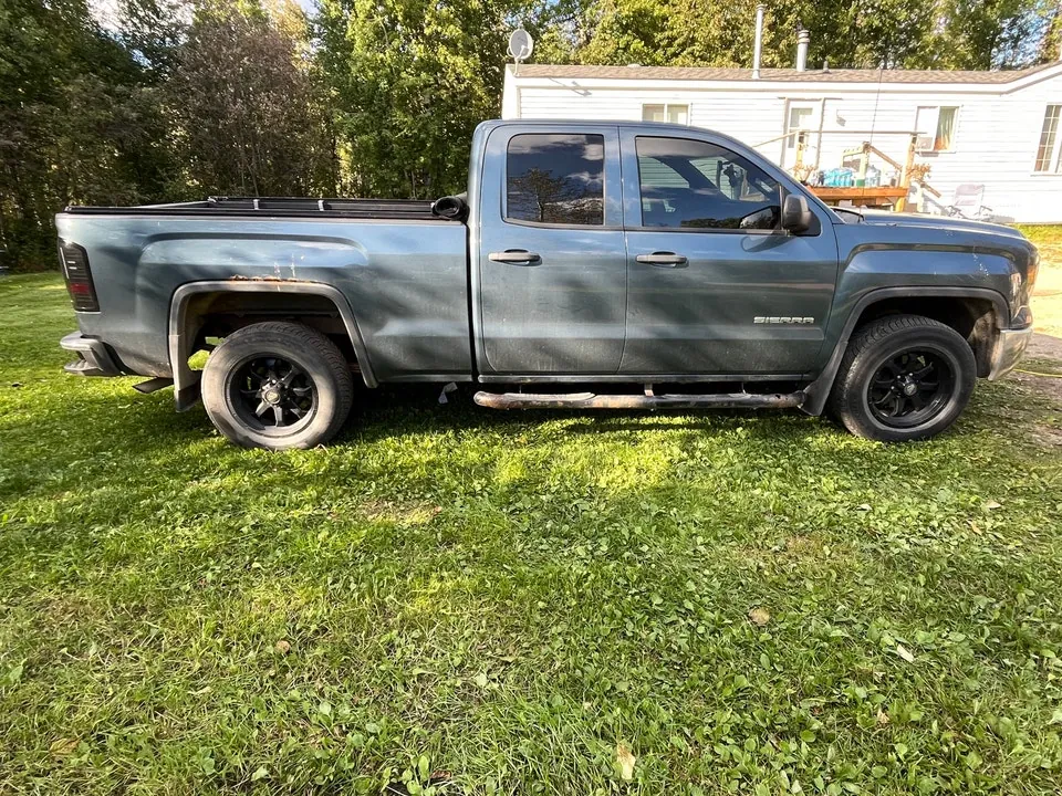 GMC Sierra 1500 2014 photo 3